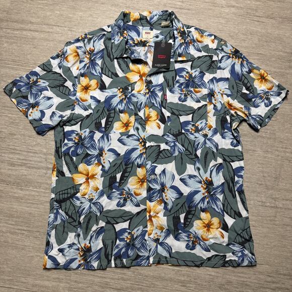 Levi's Men's Classic Camper Hawaiian Floral Shirt NWT Mens M ECOVERO Button Up - Picture 1 of 6